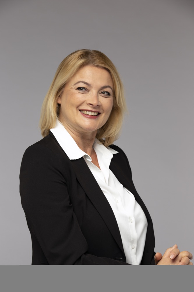 Nadia Serel, Partner