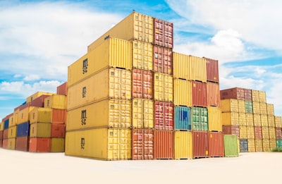 Stacked freight containers